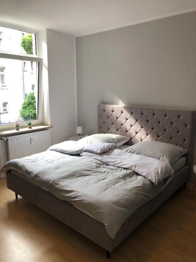 Rue Business & Apartment